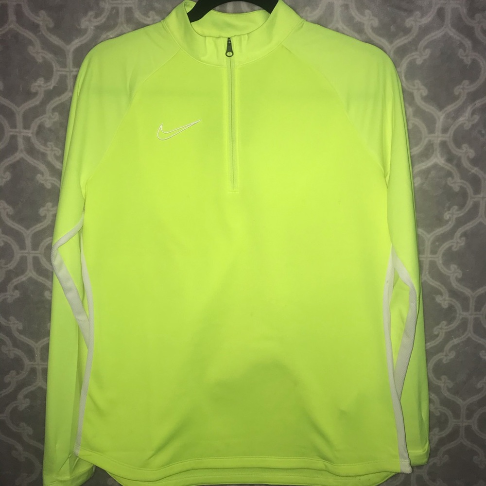 Nike long sleeve dry-fit